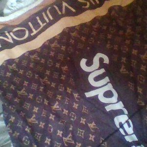 Louis Vuitton x Supreme Blanket